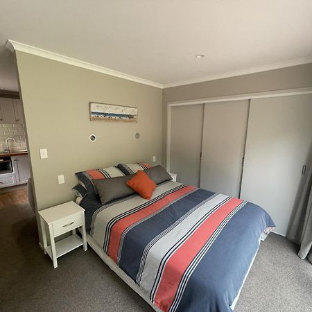 Guest Wing In Richmond Downs Apartment Walton Luaran gambar